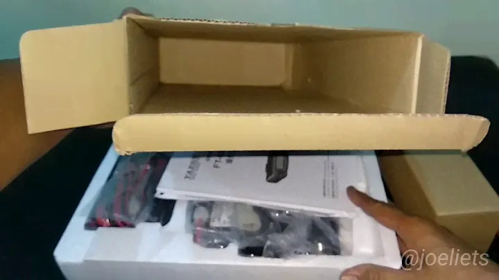 Yaesu FT-8900R [unboxing]