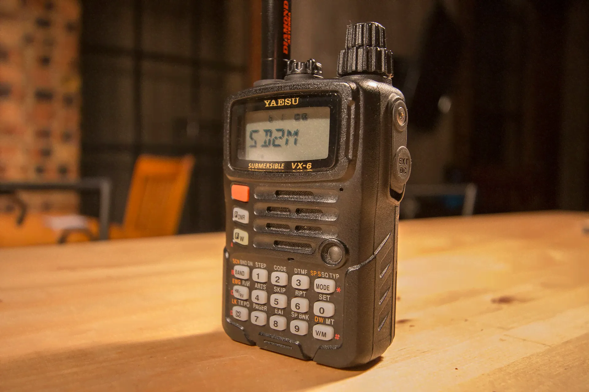 Портативная радиостанция YAESU VX-6R (0.5-999 МГц), 5Вт, РА-48C