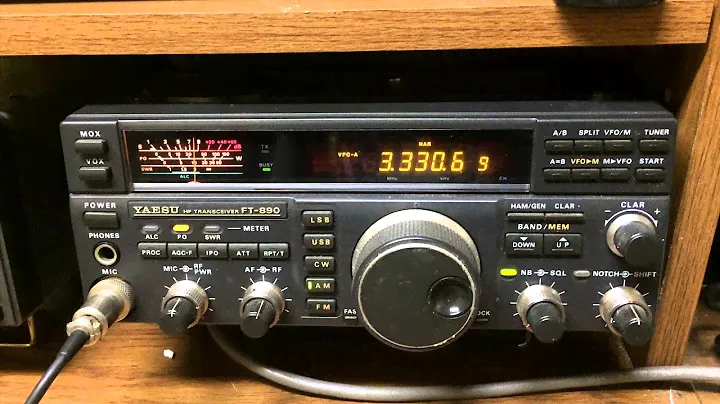 Yaesu FT 890 listening to CHU