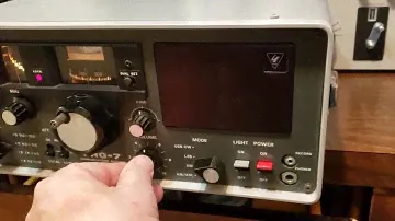 Yaesu FRG-7 Shortwave Ham Radio Communications Receiver
