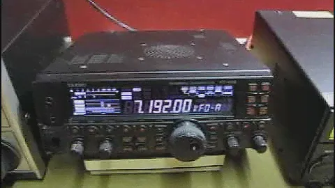 YAESU FT - 450 TRANSCEIVER with Power Unit , Aerial Tuner  & Microphone - Excellent  condition .