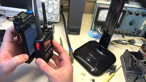 Разбираем Yaesu FT5D. Секрет скрипучего динамика Yaesu FT3D