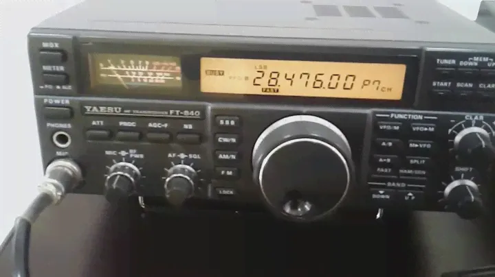 Vendo Rádio Yaesu FT 840 - Excelente estado de conservação