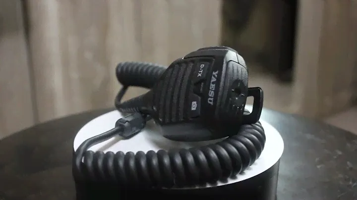 Тангента (микрофон) Yaesu MH-85A11U  с фото камерой.