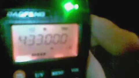 BAOFENG UV-3R DUAL BAND VHF / UHF HAND HELD TEST