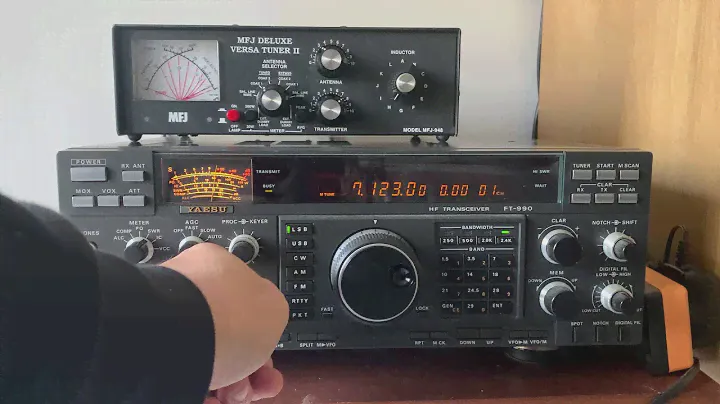 Working DL1YC to test the Yaesu FT-990 & power suppy with a ferrite core, for no RF into AF leakage