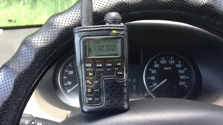 Yaesu VX-3R Аэропорт: ATIS.