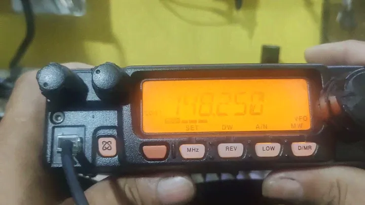 yaesu FT 2800M. full review and tutorial