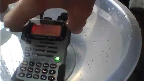 Yaesu VX-7R submersible test