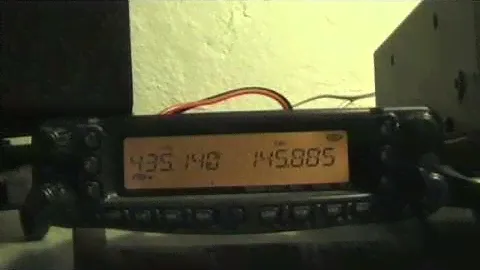 Yaesu FT-8900R working AO-51