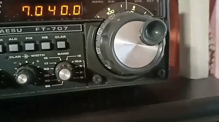 YAESU FT-707 HF