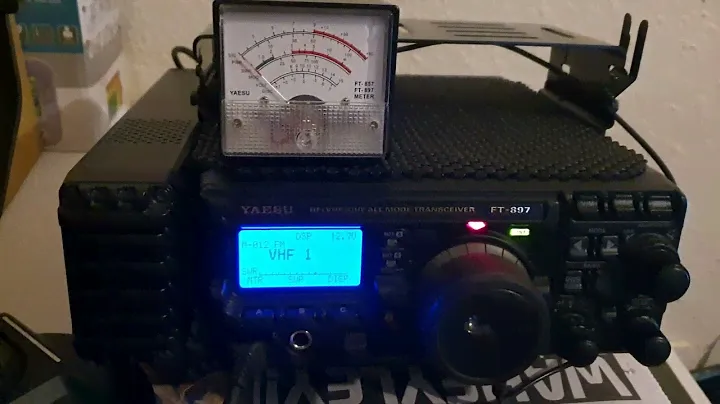 YAESU 897  SWR ANALOG READING